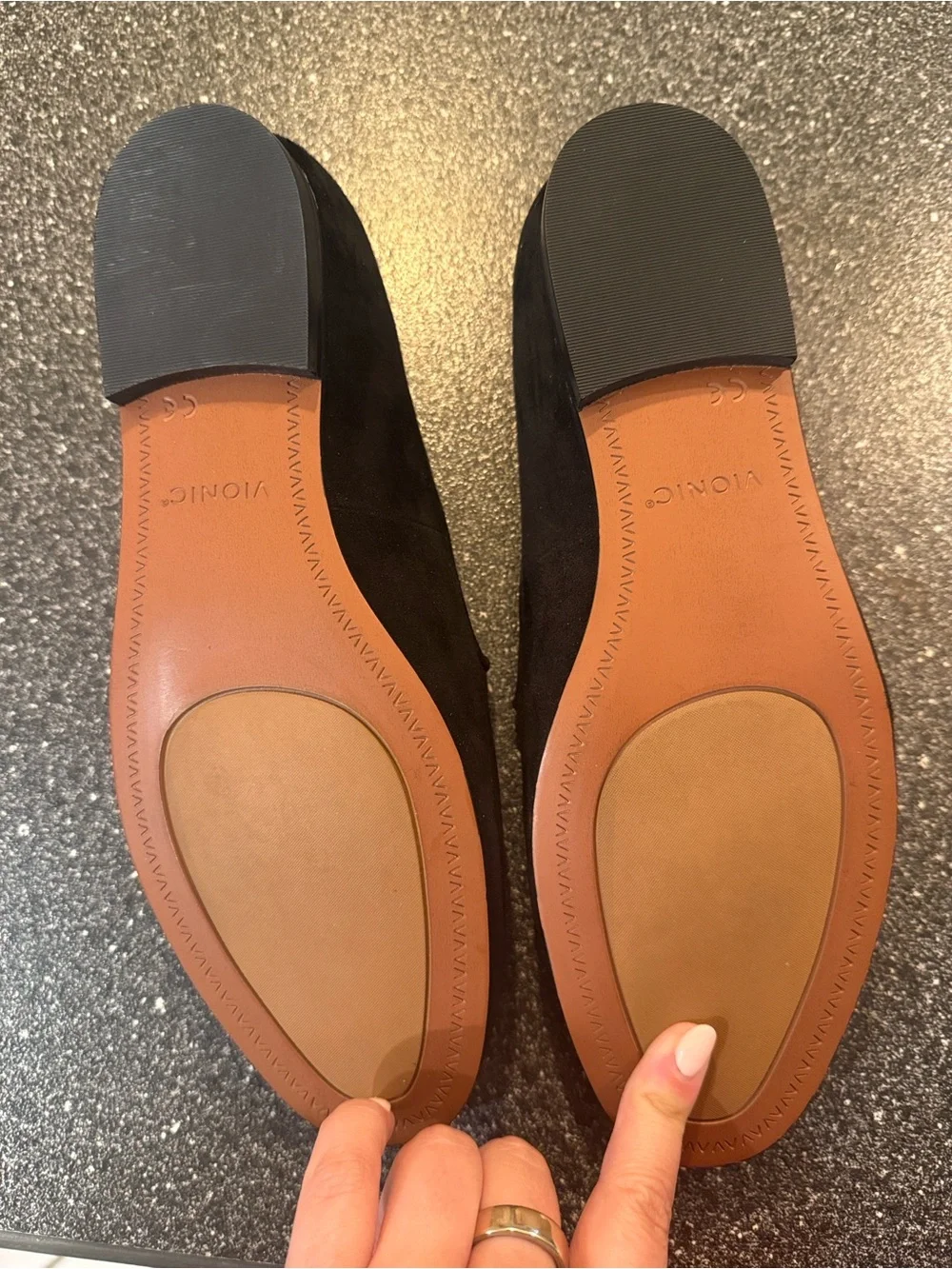 Vionic Black Suede Women's Willa Slip-On Loafers - size 8